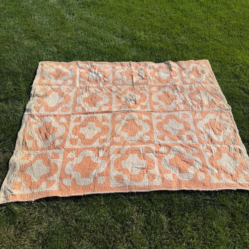 C+ Antique 1800s Hand Quilted Cotton Quilt Orange Peel Peach Folk Art 80x64 Vtg